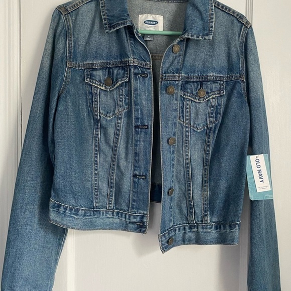 NWT - Classic Distress Jean Jacket for Women, Size Medium - Picture 2 of 10